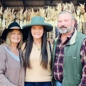 Meet your Posher, Sherry